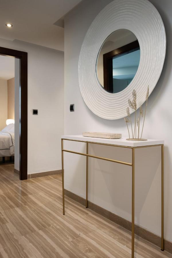Inmalaga Uncibay Square 2 Apartment Ngoại thất bức ảnh