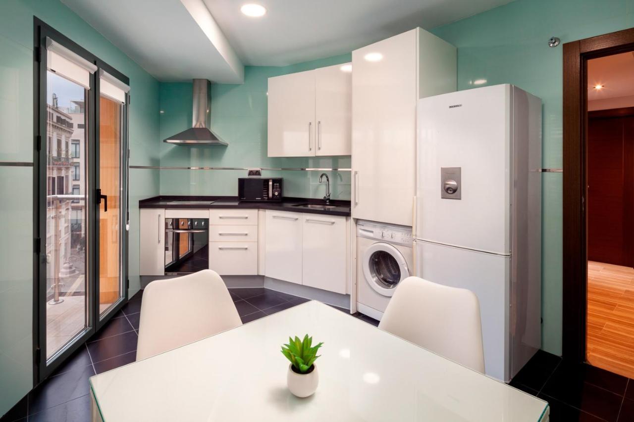 Inmalaga Uncibay Square 2 Apartment Ngoại thất bức ảnh